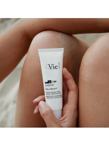 Image of Mela Bright солнцезащитный крем с SPF30