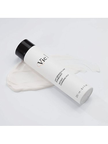 Image of Очищающее Молочко Instant Cleansing Milk